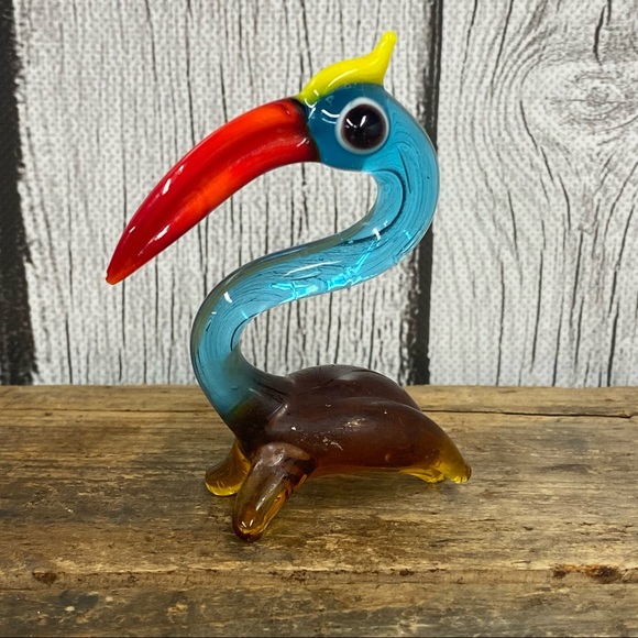 Sold! $9 Vintage Small Colorful Bird Art Glass Sculpture Figurine 3” Inches - Picture 2 of 7